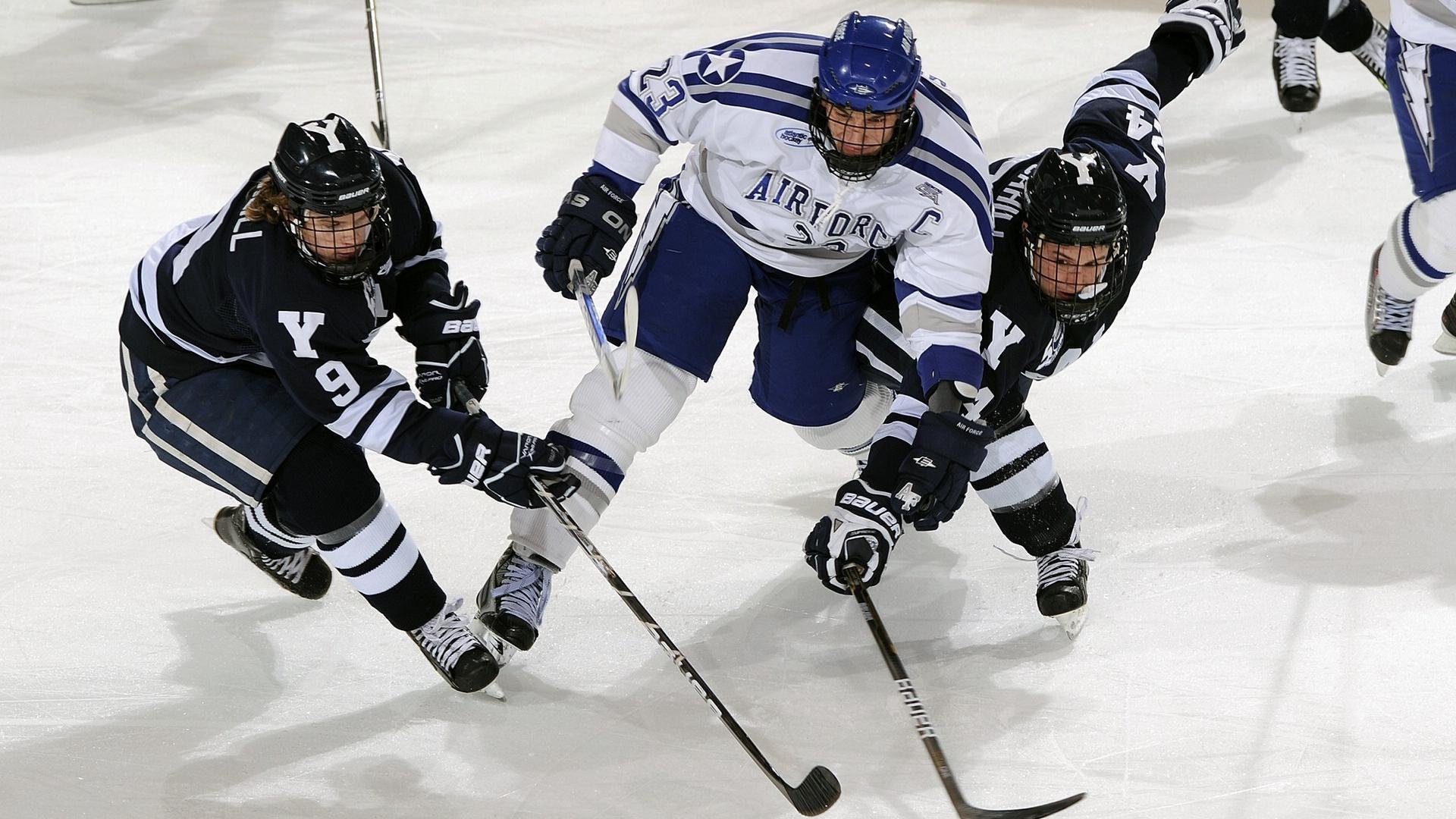 国家队在赛后与球迷进行见面交流提升互动，国家队进球算友谊赛吗
